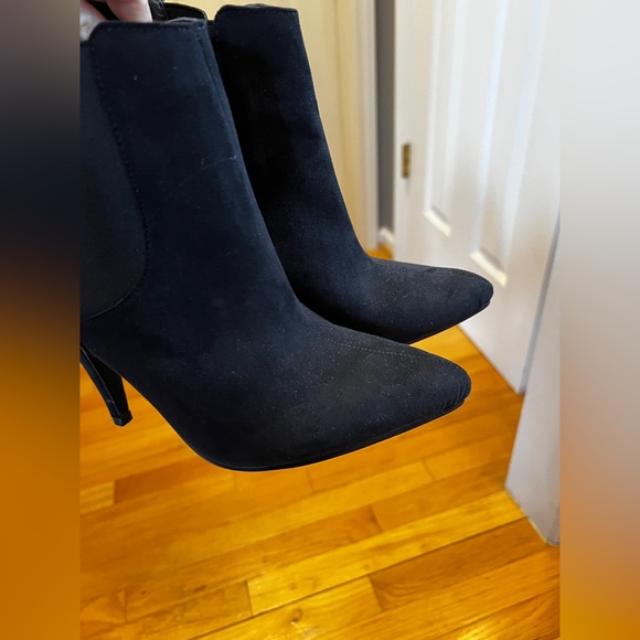 High heel boots size 7 - Picture 11 of 12